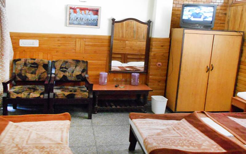 Hotel Kohinoor, Nainital 2